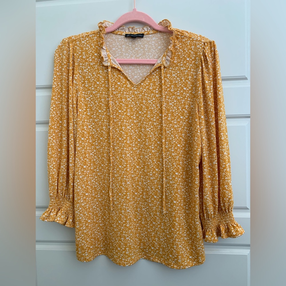 floral blouse
